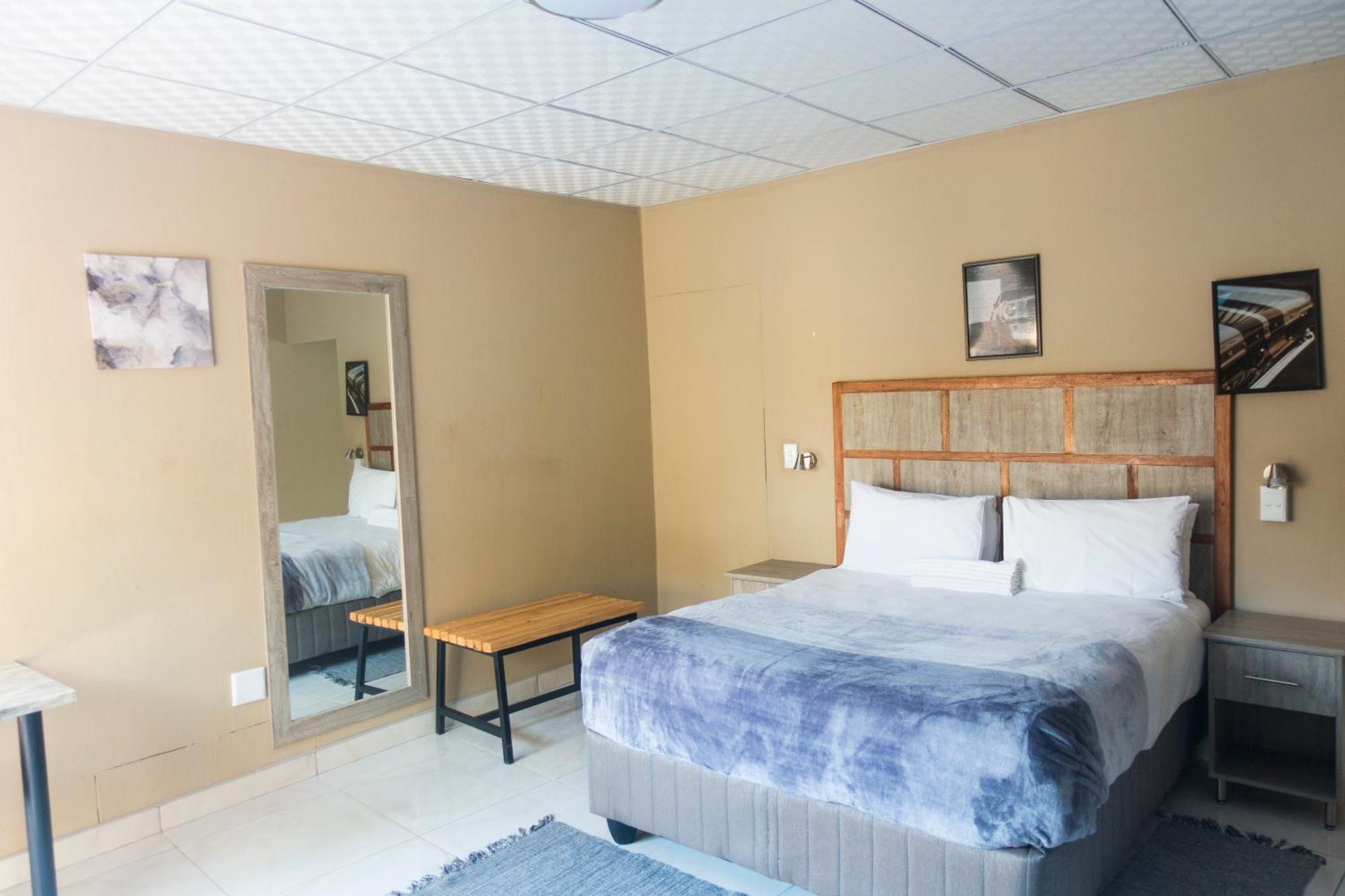 Ondangwa Rest Camp Panzió Kültér fotó